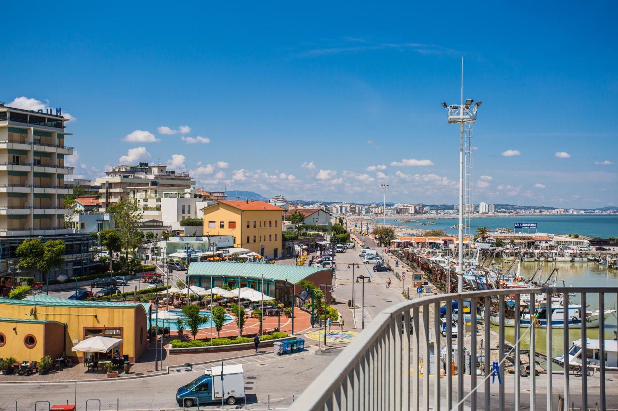 Hotel Olympia Gabicce Mare Zimmer foto